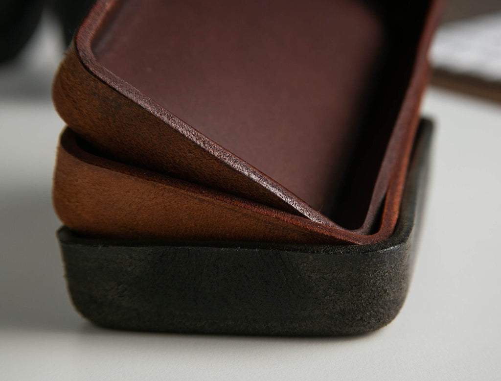 Vegetable Tanned Hard Leather Valet (design 6) - Personalized Catchall Tray, Anniversary Gift for Him, Gift for Dad, Nightstand Organizer