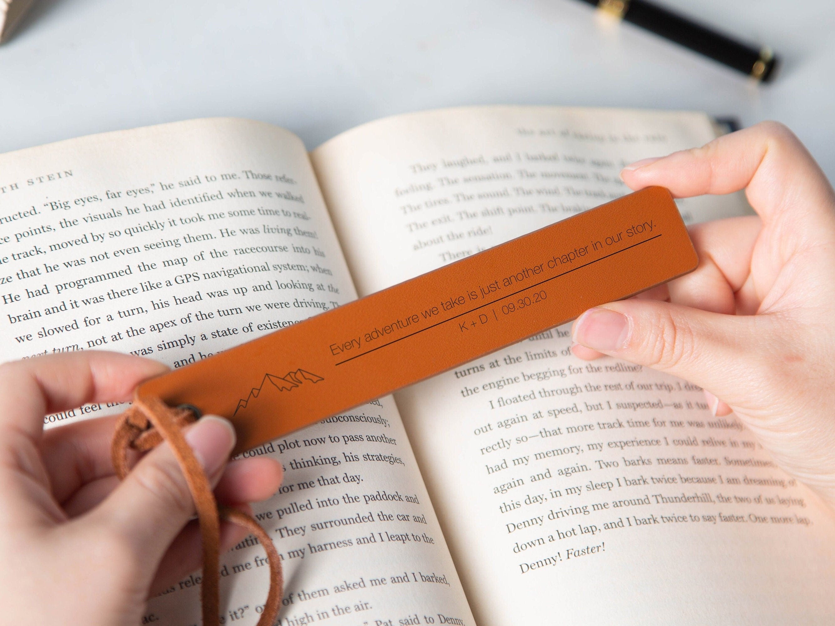 Engraved leather bookmark, 3rd anniversary bookmark custom handwritten note bookmark, note from kids, book club gift, book worm