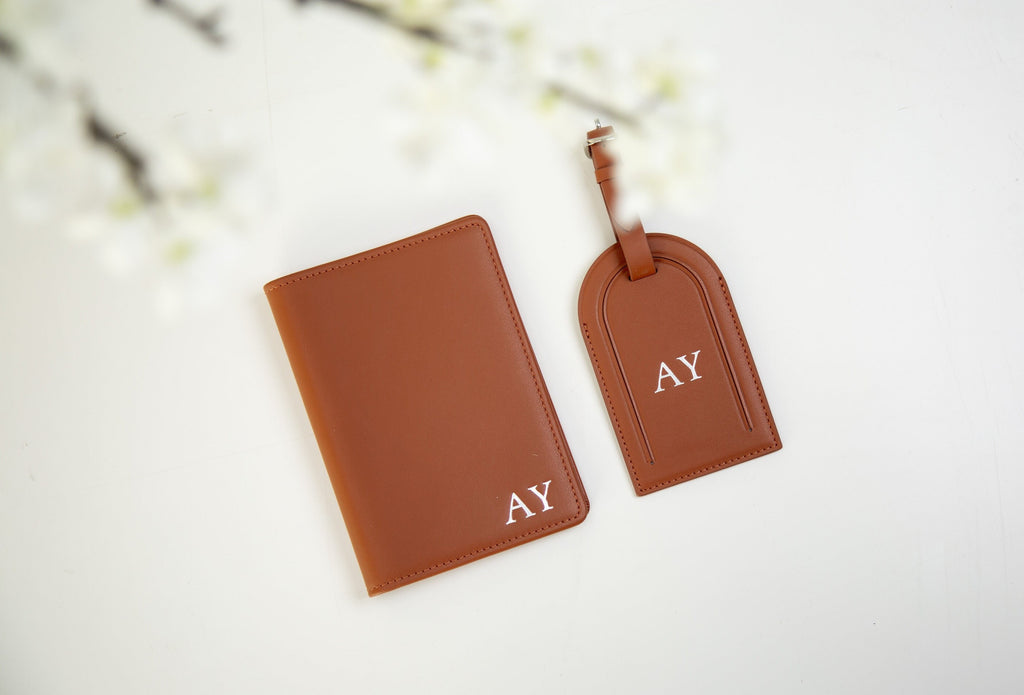 Embossed leather passport holder & embossed luggage tag (set) - Custom gift for her mom, 3rd anniversary gift, destination wedding suitcase