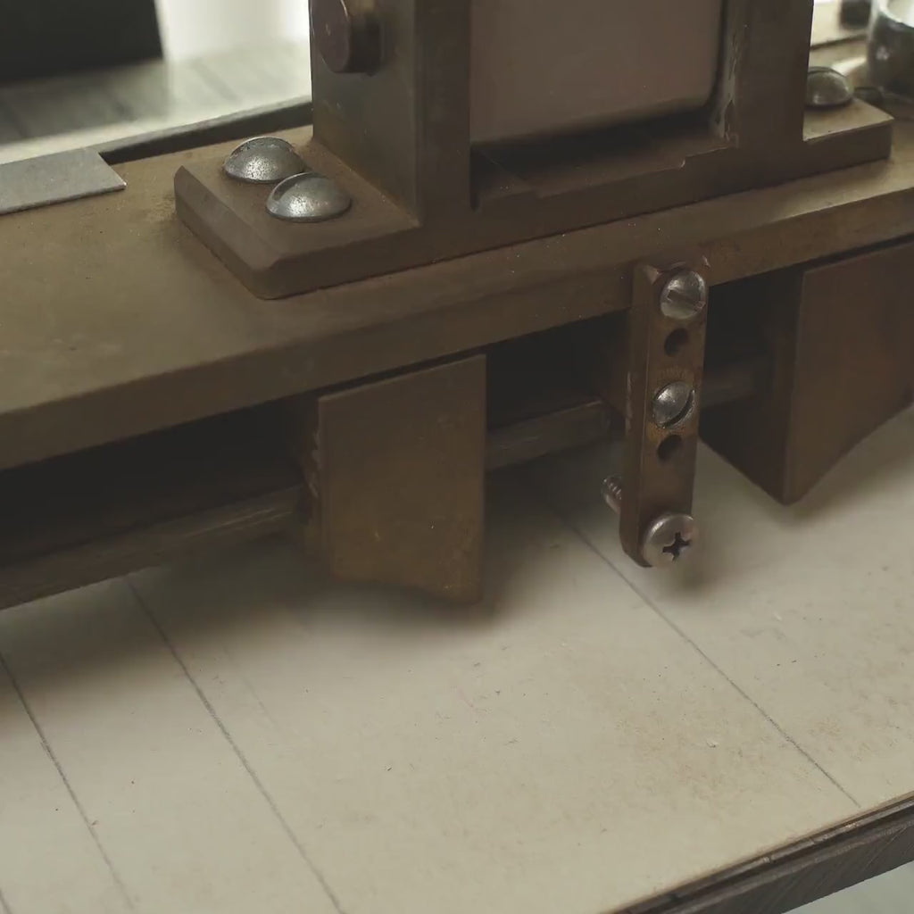 Embossed Leather Strap Key Chains (Name) - Custom Leather Key Ring Holder, Personalized Leather Gift, Gift for Parent, GIft for Boyfriend